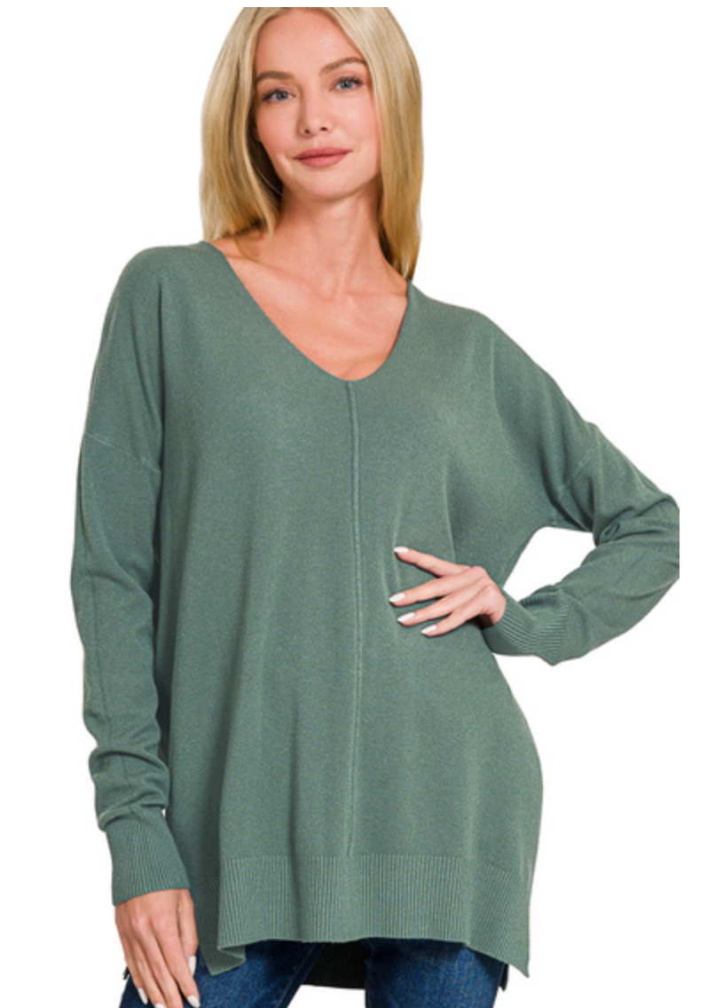 FRONT SEAM SWEATER