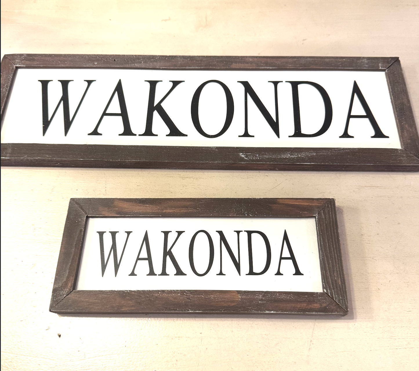 CUSTOM SIGNS