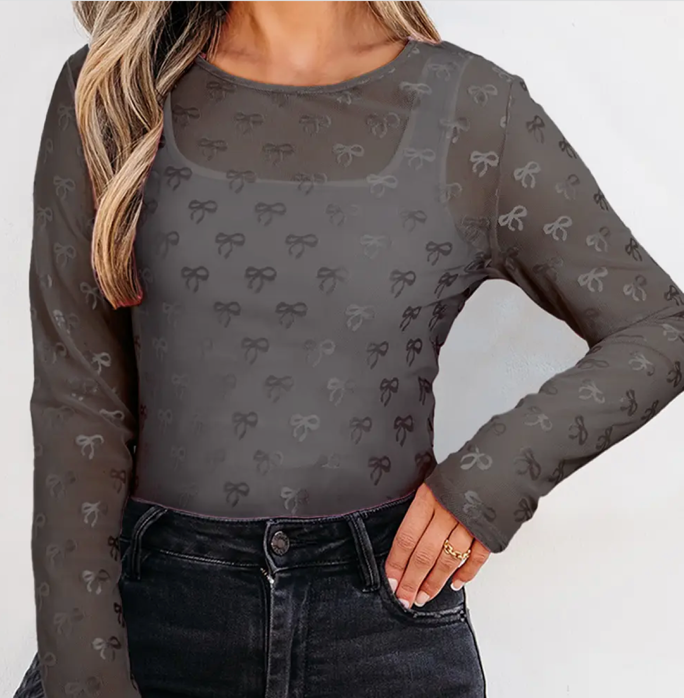 BOW PATTERN MESH TOP
