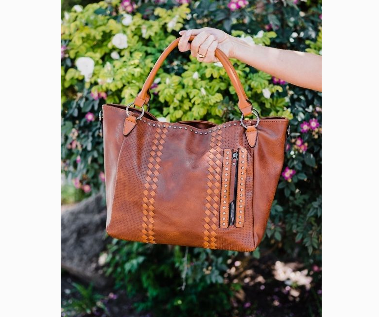ASHLYNN OVERSIZED TOTE