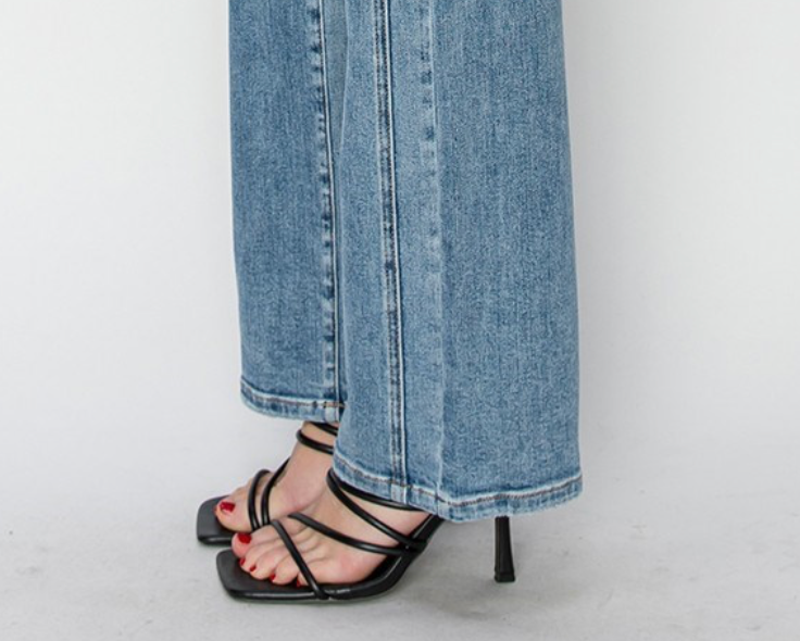 MR STRAIGHT JEANS