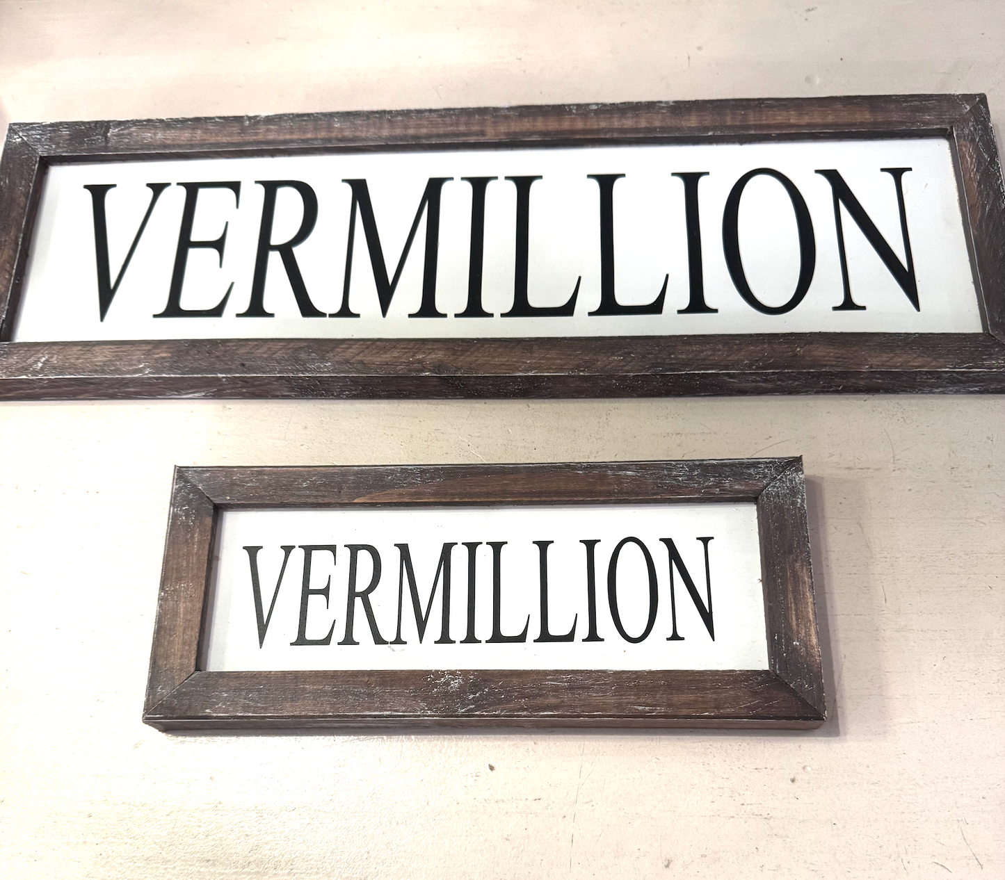 CUSTOM SIGNS