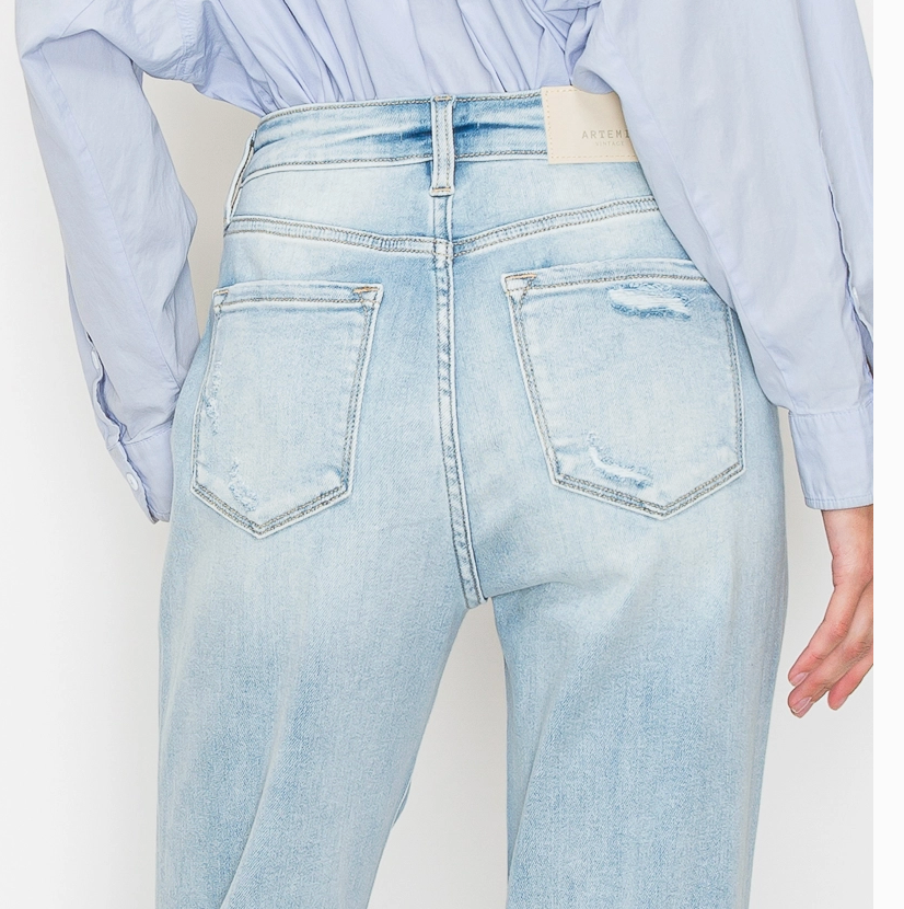 HR STRAIGHT JEANS