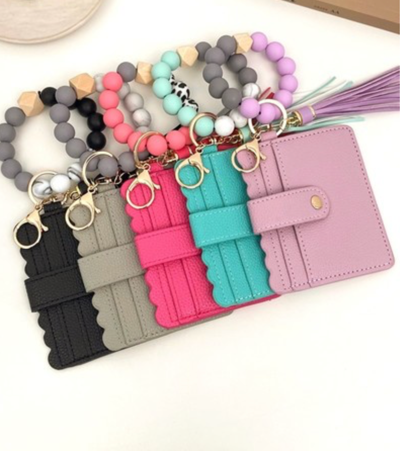 BEADED BRACELET KEYCHAIN