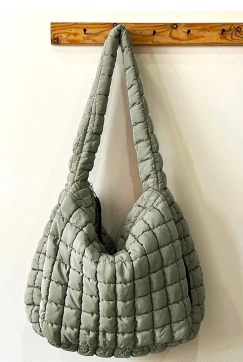OVRSZD QUILTED CARRYALL BAG