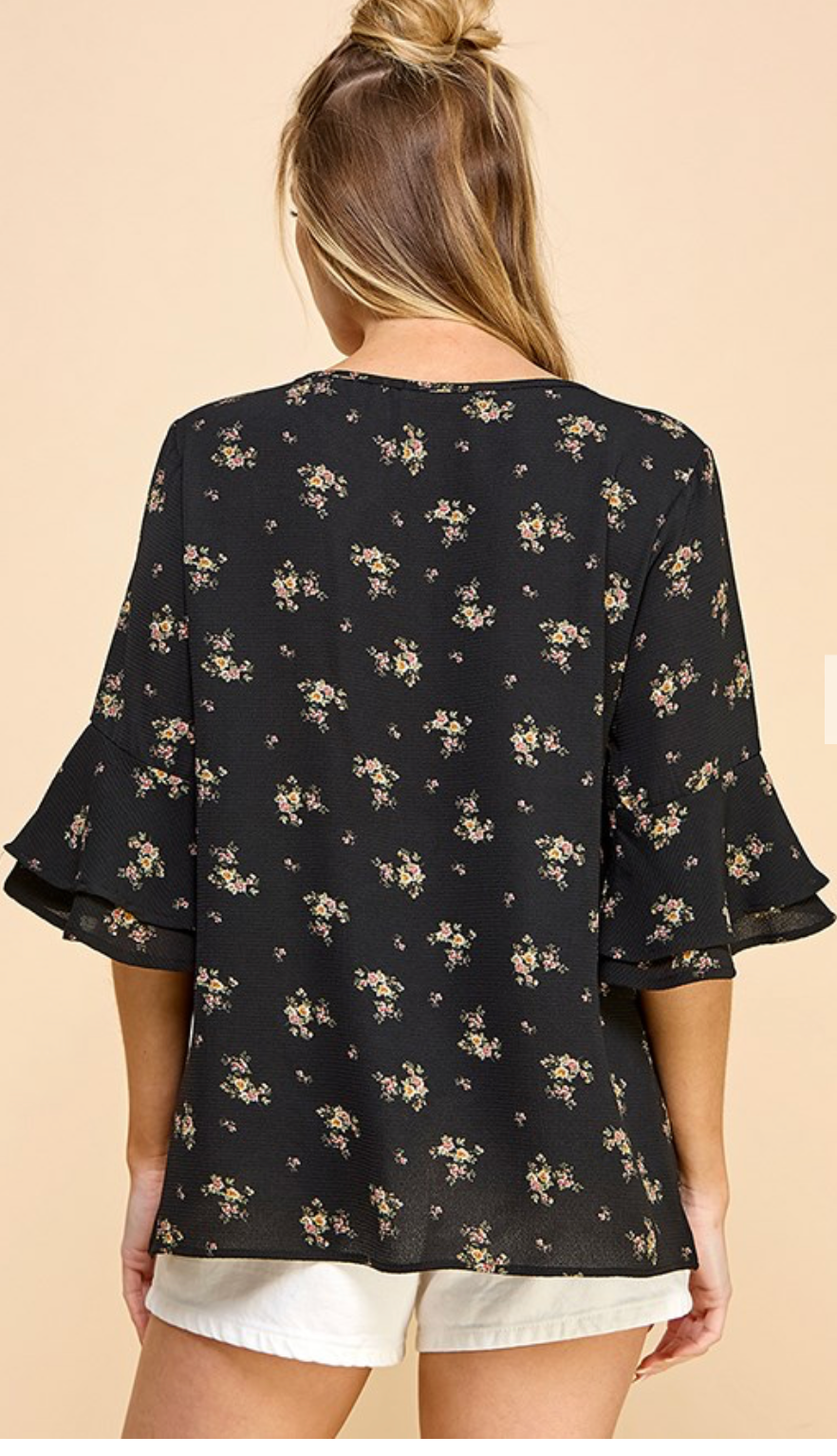 FLORAL BUTTON TOP