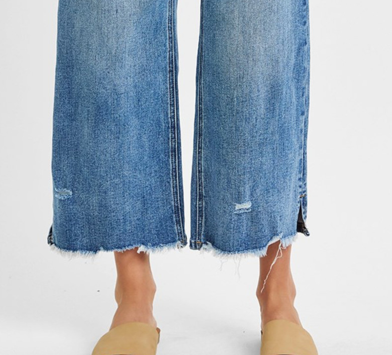 HR SIDE SLIT FRAYED WIDE HEM
