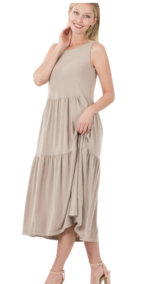 SLVLSS TIERED MIDI DRESS