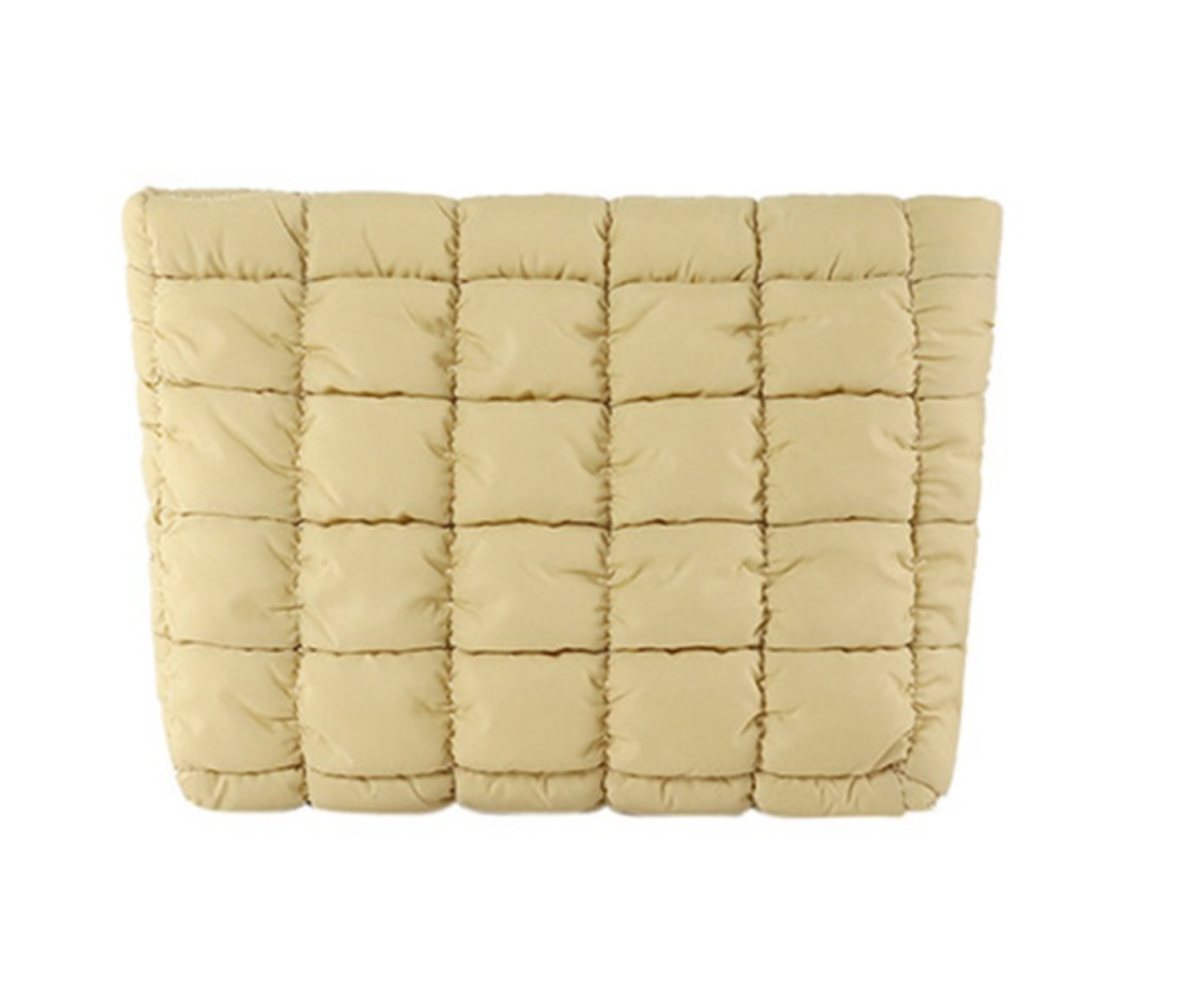 QUILTED MAKEUP BAG