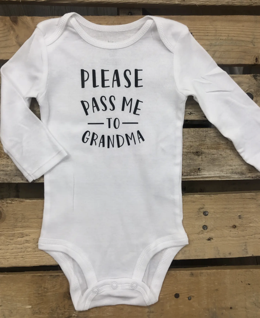 PASS ME GRANDMA BODYSUIT