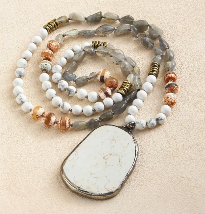 GLASS/BEAD STONE PENDANT