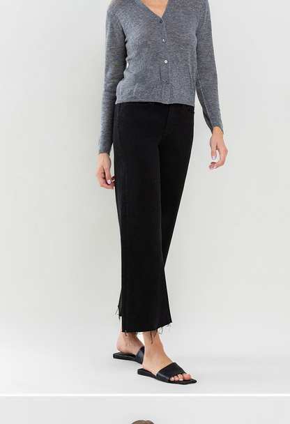 HR RAW EDGE WIDE CROP