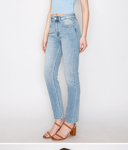 HR STRAIGHT LEG JEANS