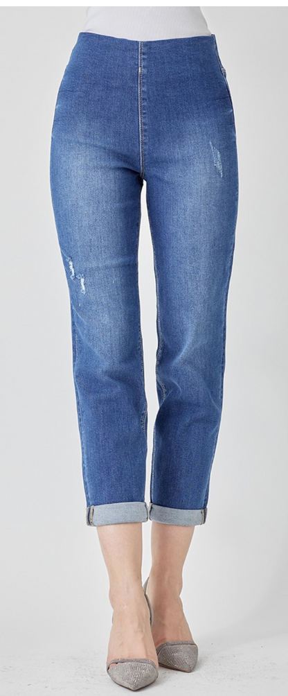 HR PULL ON BOYFRIEND