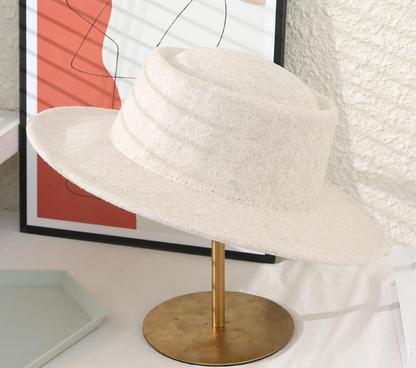 FELT WIDE BRIMMED HAT