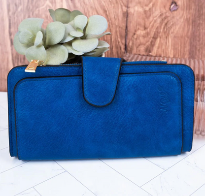 ESSENTIALS WALLET