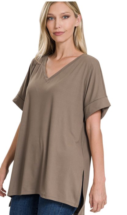 ROLLED SLV V-NECKHI-LO HEM