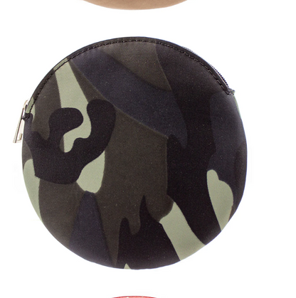 CIRCLE COIN PURSE W/LANYARD CHAIN