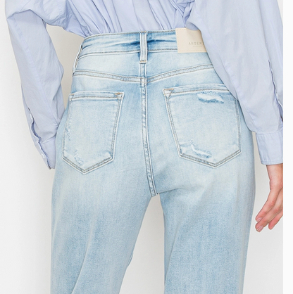 HR STRAIGHT JEANS