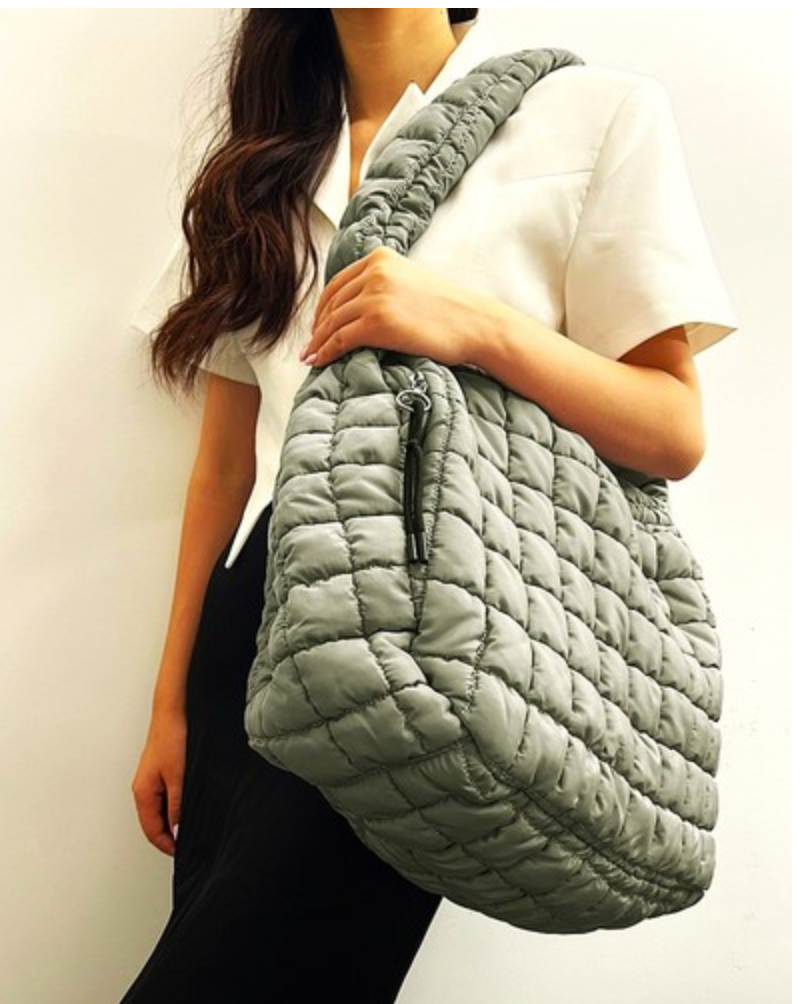 OVRSZD QUILTED CARRYALL BAG