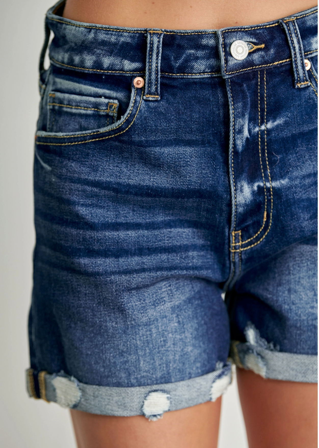 HR  DBL CUFFED SHORTS