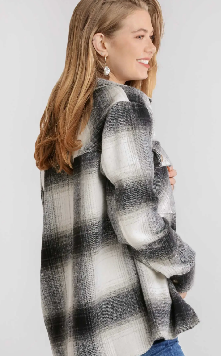 PLAID FRONT POCKET SHACKET