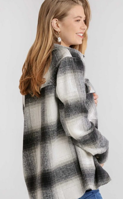 PLAID FRONT POCKET SHACKET