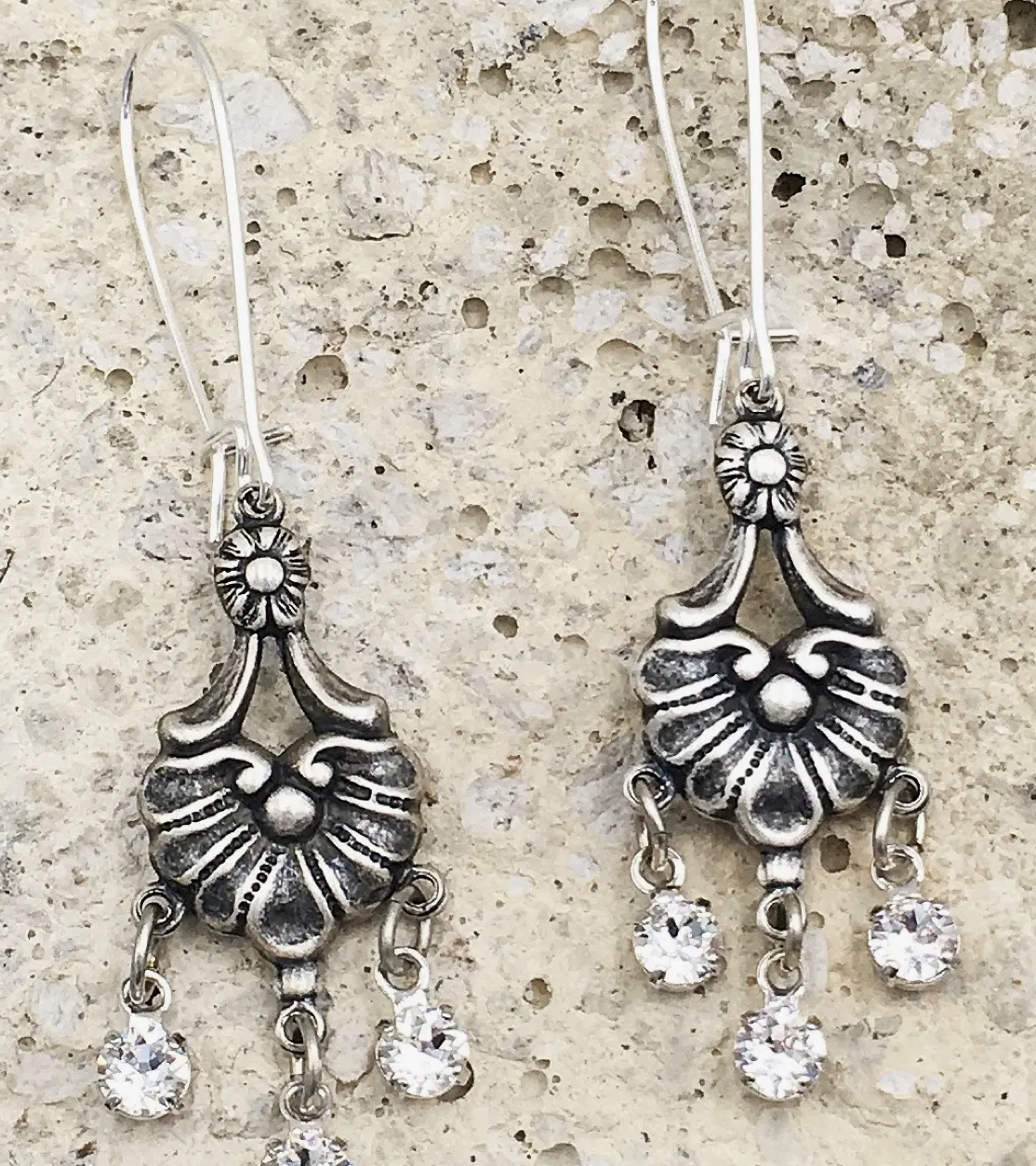 ANT SILVER CRYSTAL CHANDELIER