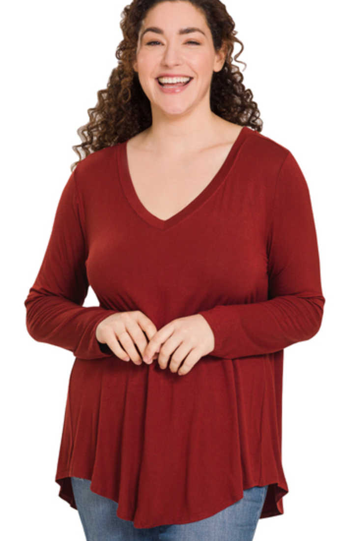 V-NK DOLPHIN HEM TOP