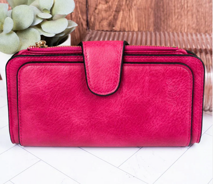 ESSENTIALS WALLET