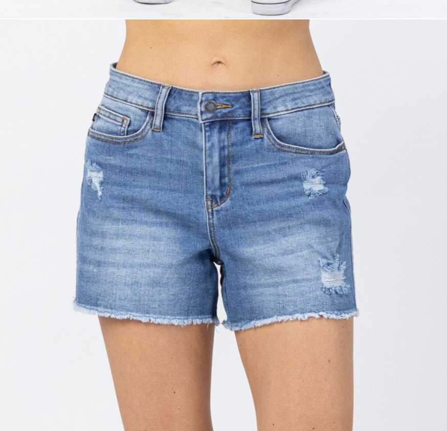 HR DISTRESSED SHORTS