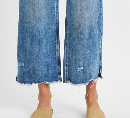 HR SIDE SLIT FRAYED WIDE HEM