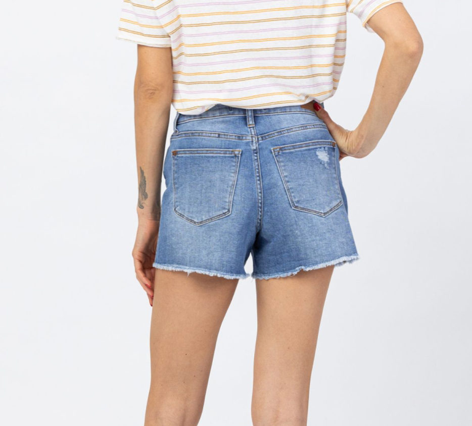HR DISTRESSED SHORTS
