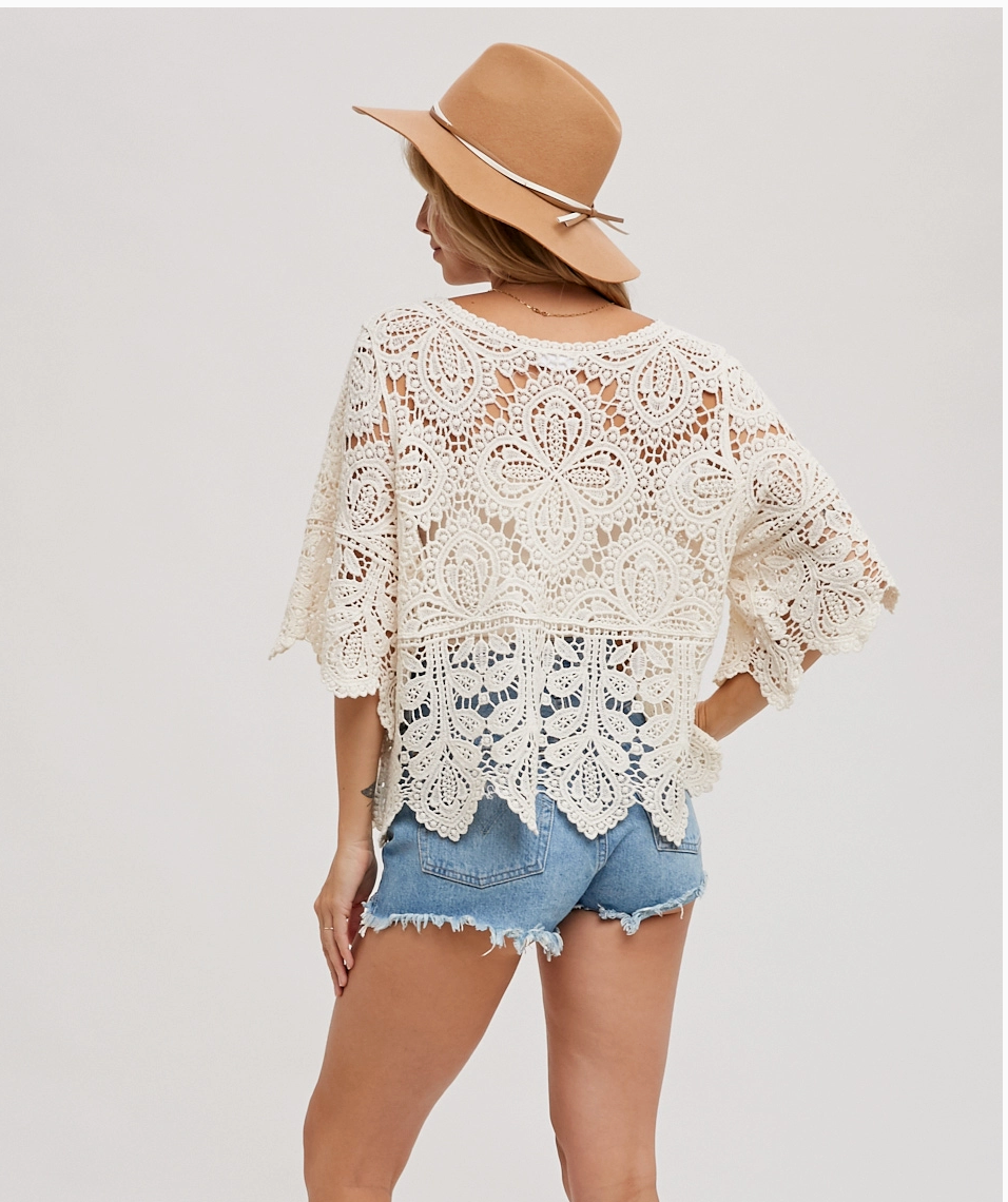 CROCHET LACE TOP