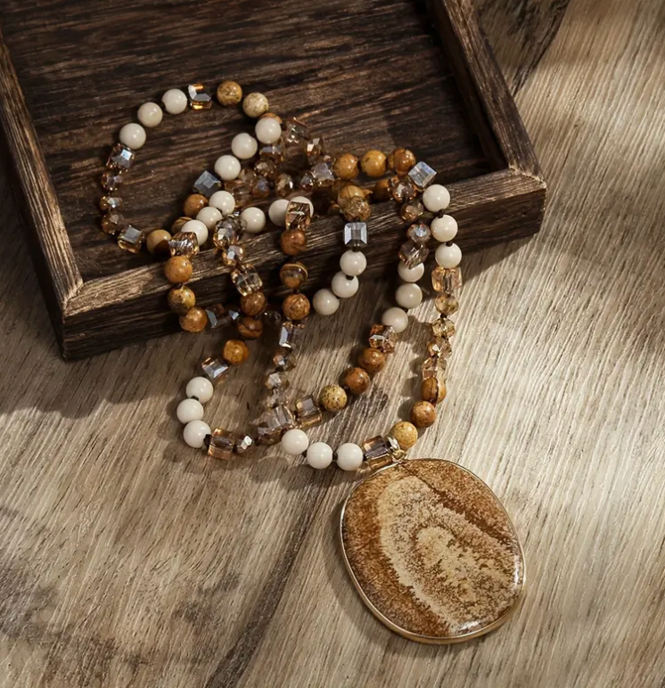 GLASS/BEAD STONE PENDANT