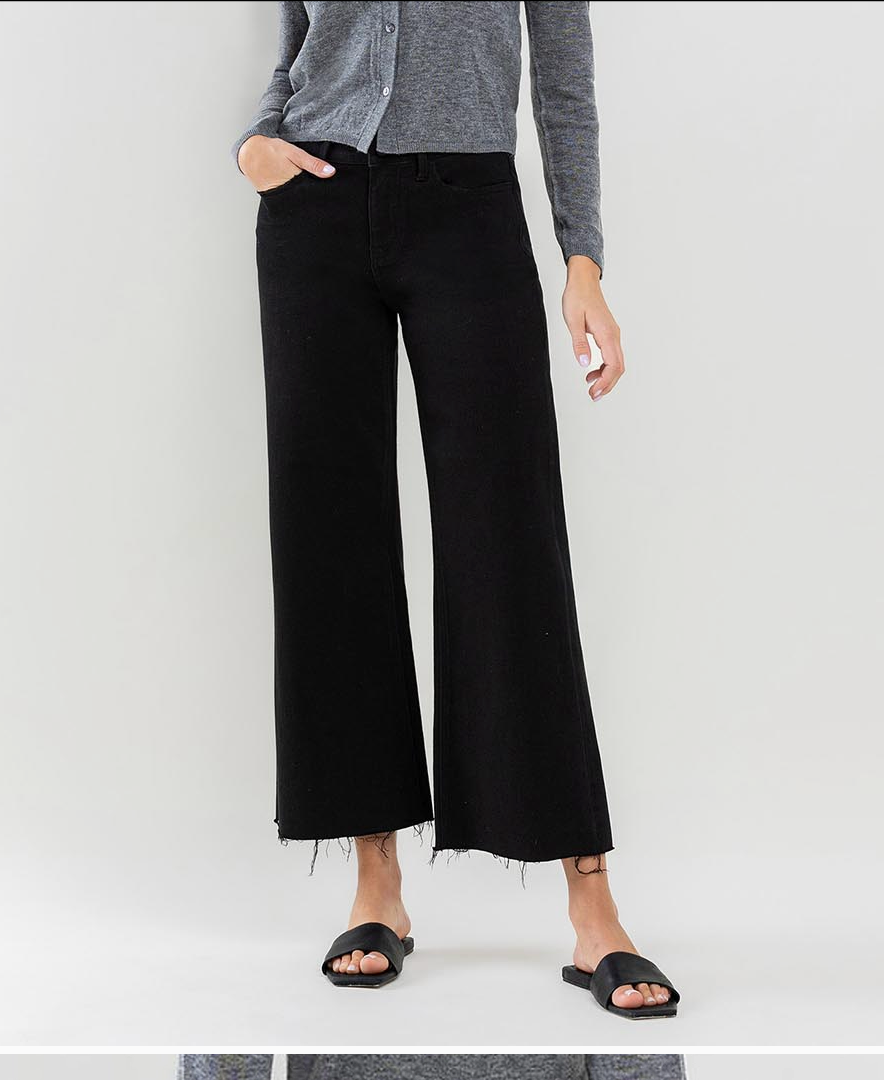 HR RAW EDGE WIDE CROP