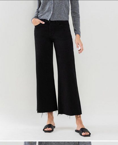 HR RAW EDGE WIDE CROP