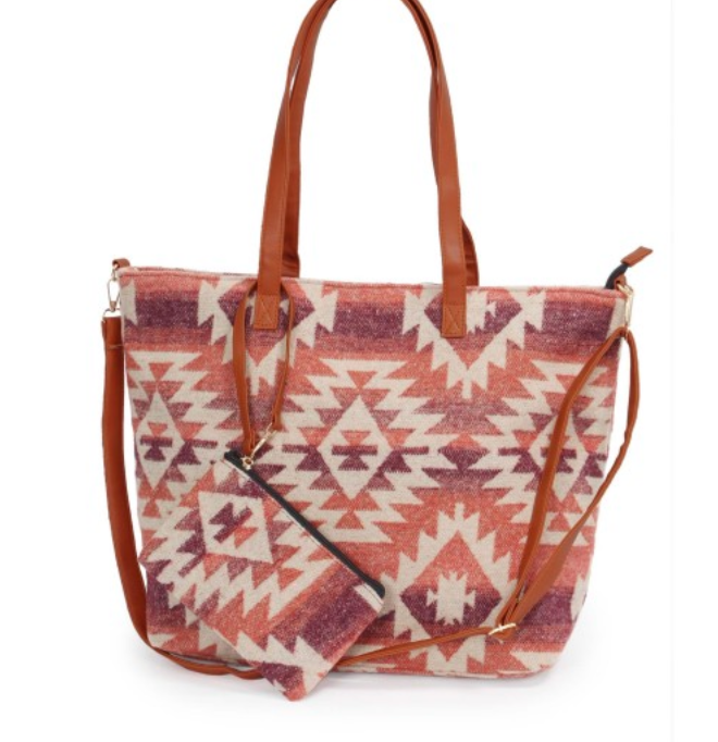 AZTEC FLANNEL TOTE W/WRISTLET