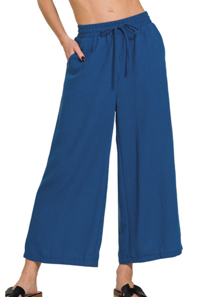 WOVEN CREPE ELASTIC WAIST CROP PANT