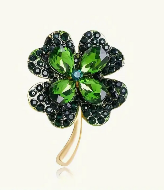 ELEGANT CLOVER BROOCH