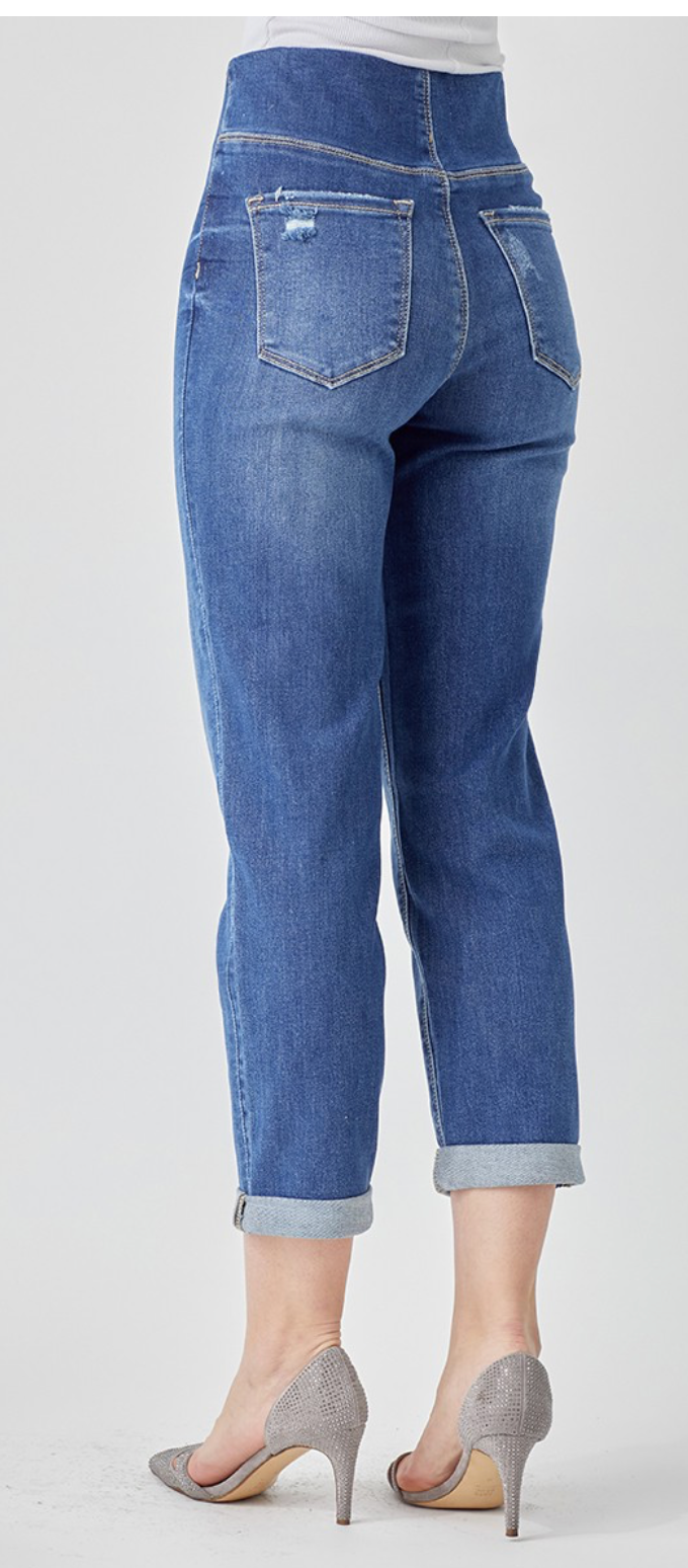 HR PULL ON BOYFRIEND