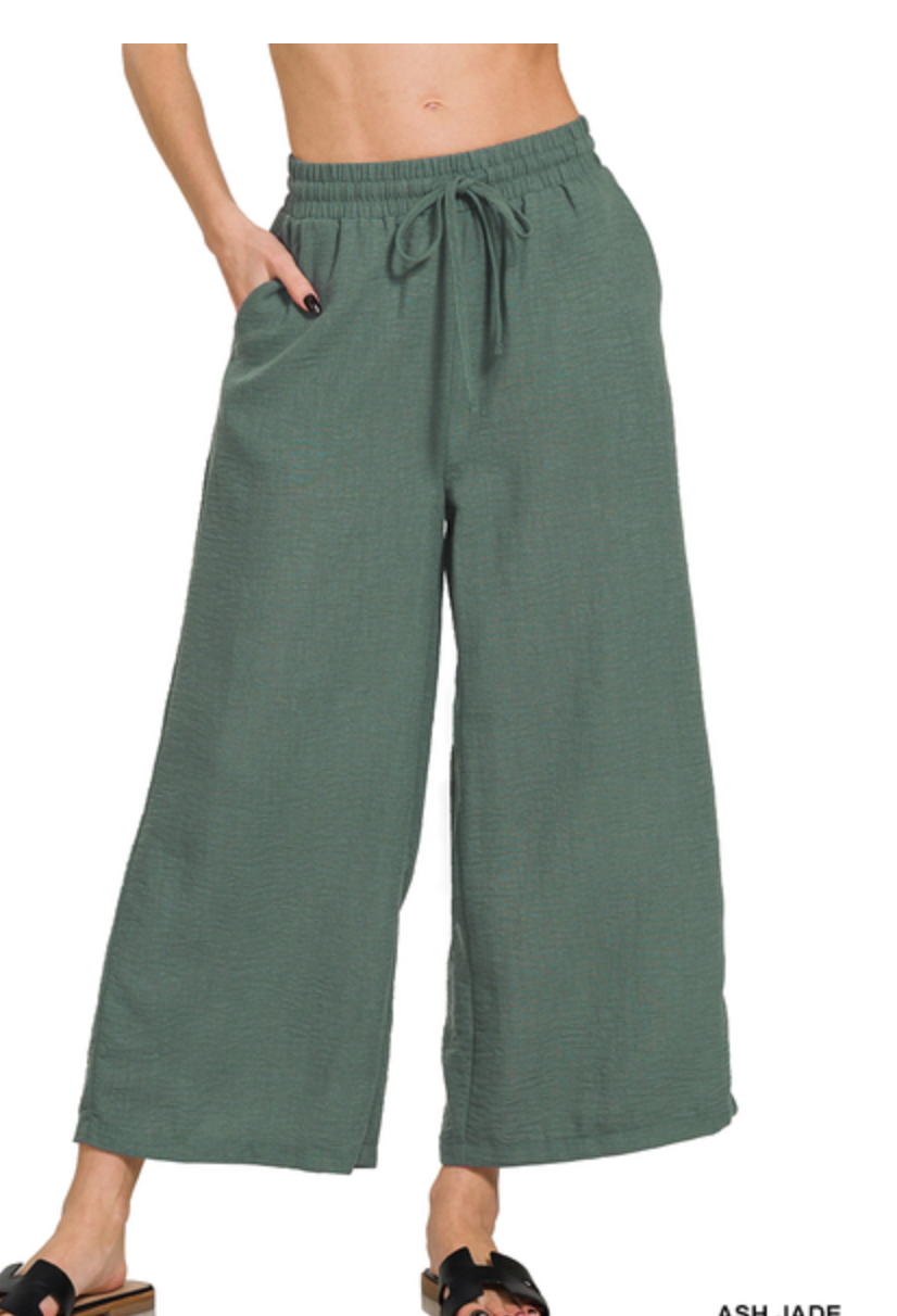 WOVEN CREPE ELASTIC WAIST CROP PANT