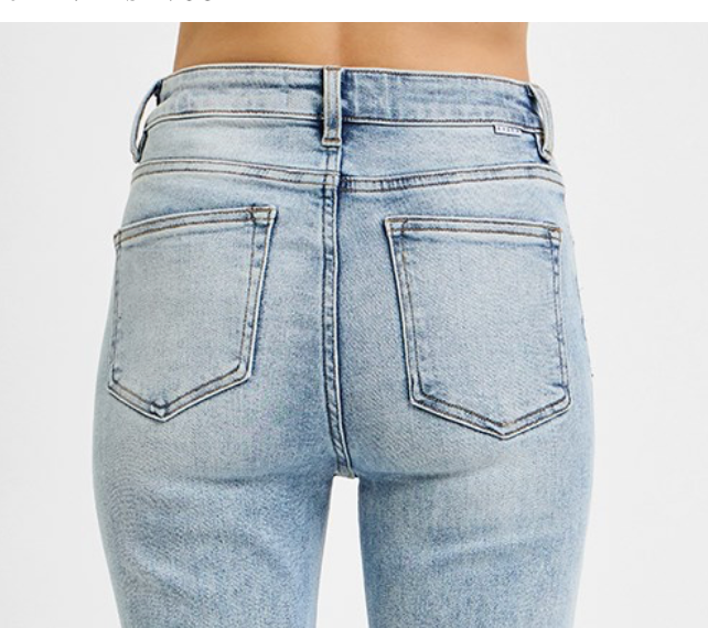 HR CROP FLARE FRAYED HEM