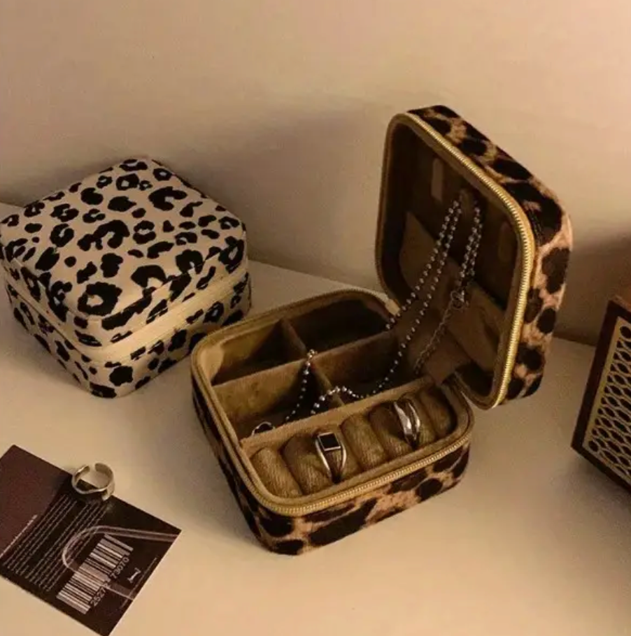SM TRAVEL JEWELRY BOX