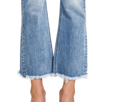 HR STRAIGHT RAW HEM CROP