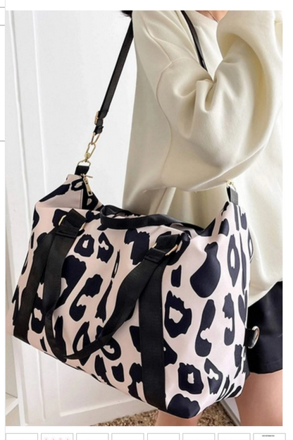 LEOPARD DUFFLE BAG